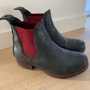 Bueno "Florida" Chelsea Boot, 40